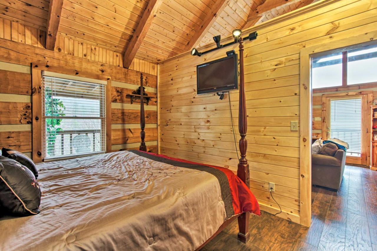 Sevierville Cabin With Private Hot Tub And Fireplace! מראה חיצוני תמונה